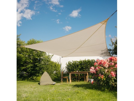 EZ Breez: The Only Patented Waterproof Shade Sail