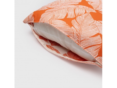 Marra: Waterproof Outdoor Pillow with Soft Padding | Maanta
