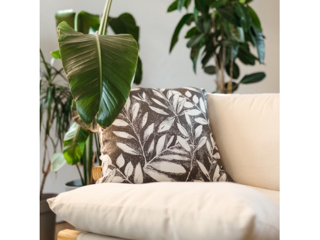 Marra: Waterproof Outdoor Pillow with Soft Padding | Maanta