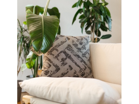 Marra: Waterproof Outdoor Pillow with Soft Padding | Maanta