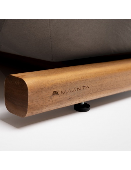 Tuga: Teak sun lounger Unique Nautical Design