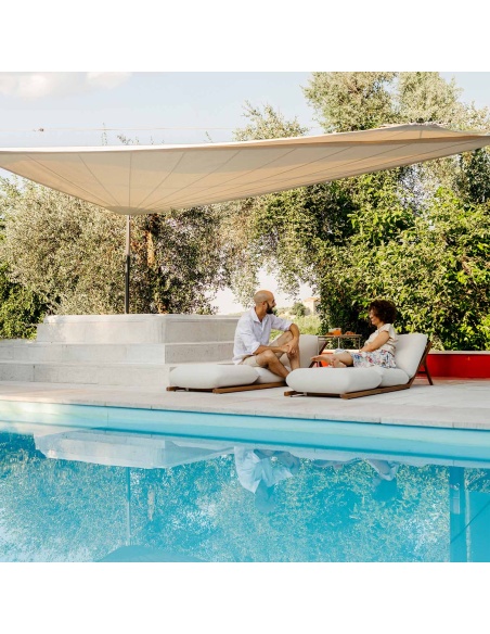 Tuga: Teak sun lounger Unique Nautical Design