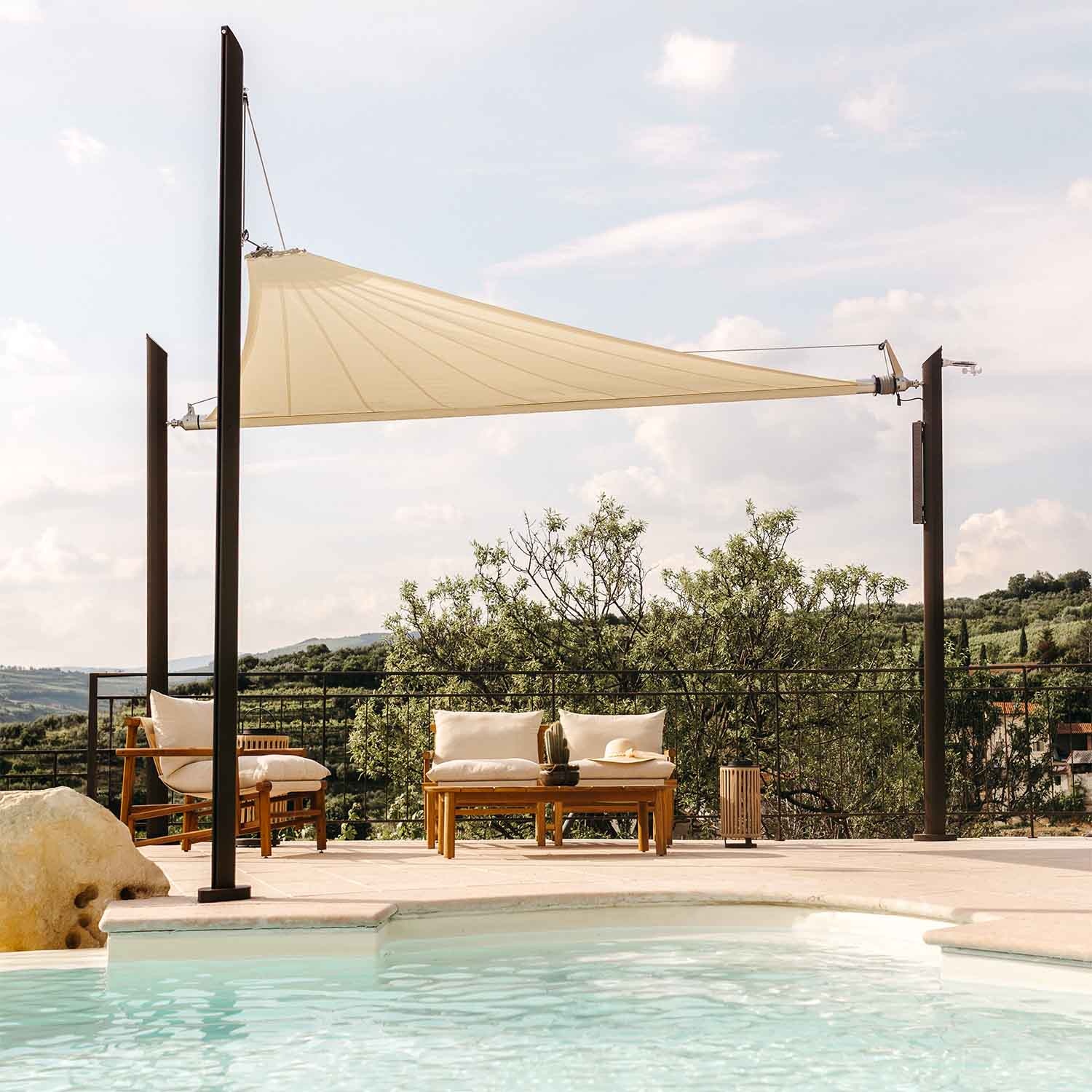 Zefira Motorised Roll-Up Shade Sail: Freedom Without Limits