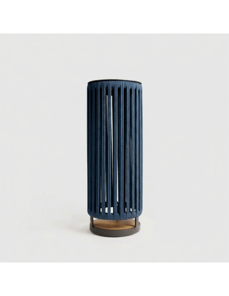 Filara: modern solar light - solar garden lamp for patio and outdoor