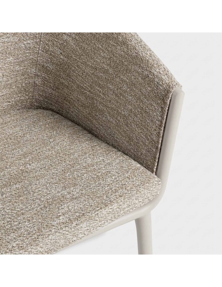 Mitara: Outdoor Dining Armchair in Solution-Dyed Fabric