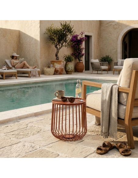 Plana: Low Garden Side Table with a Durable Iron Rod Frame