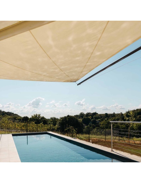 Elicro: The First Solar-Powered Motorised Sail Parasol