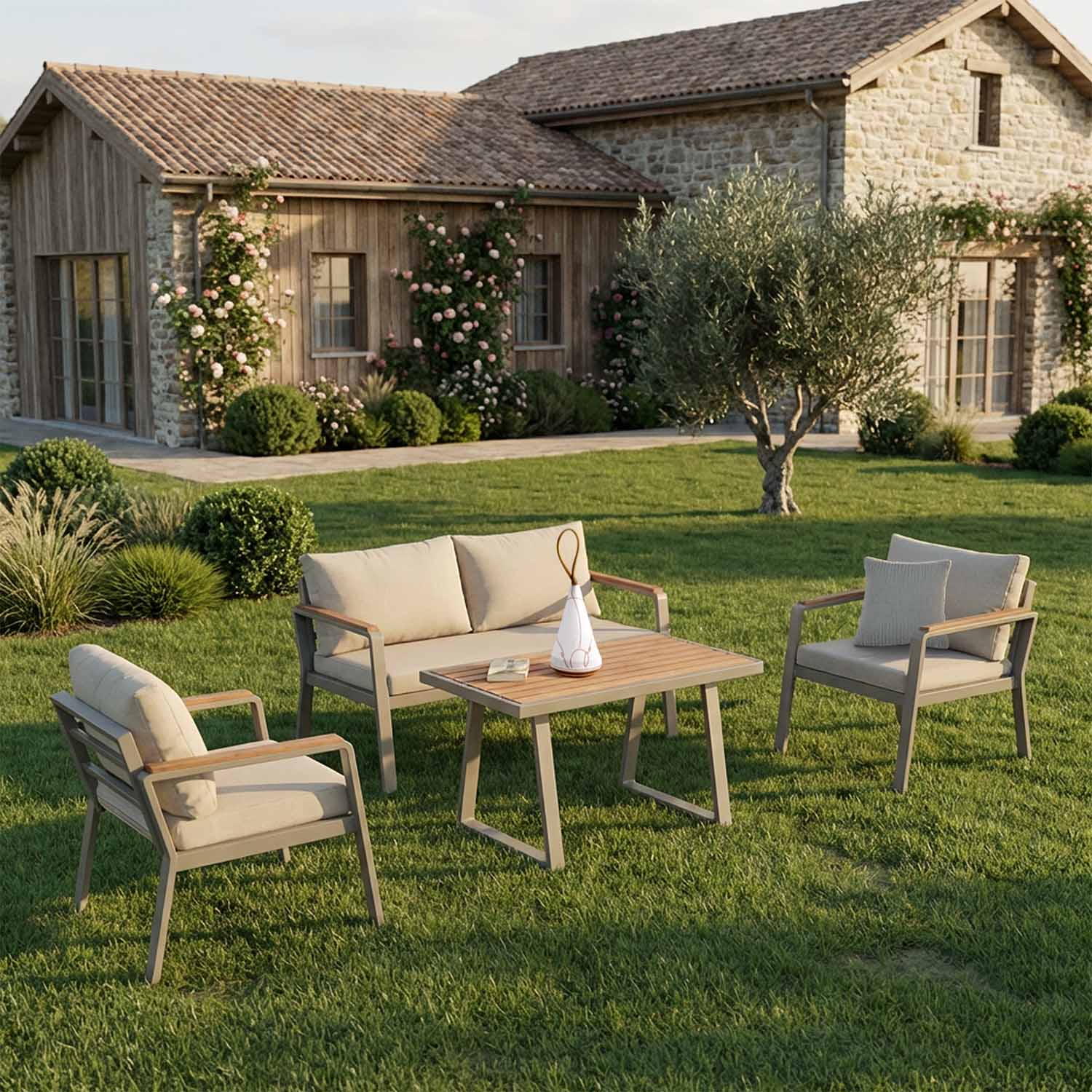 Indoor and outdoor, the same set