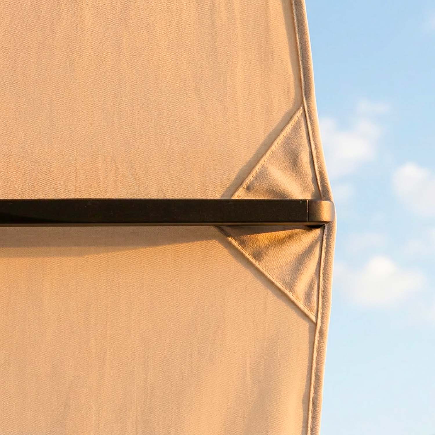Acrishade: exclusive Maanta acrylic fabric