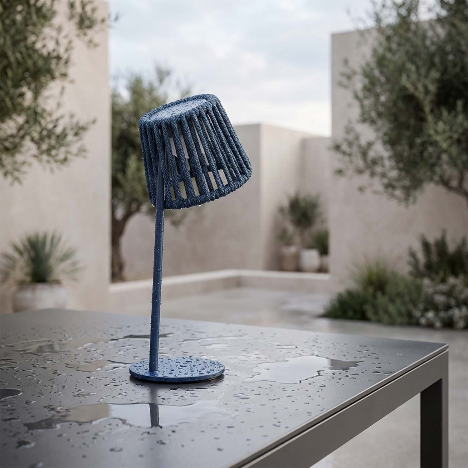 Splash-resistant IP44